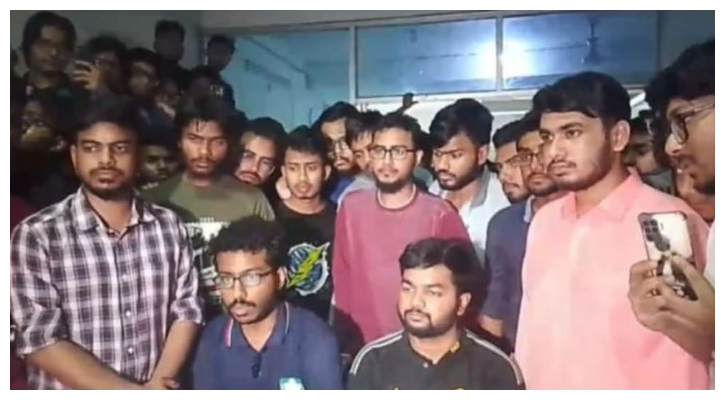 কুয়েটে উপাচার্যের পদত্যাগ দাবি, ক্লাস-পরীক্ষা বর্জনের ঘোষণা